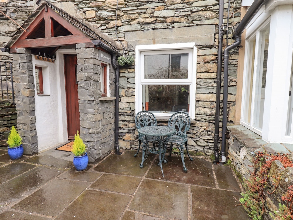 Hideaway Cottage