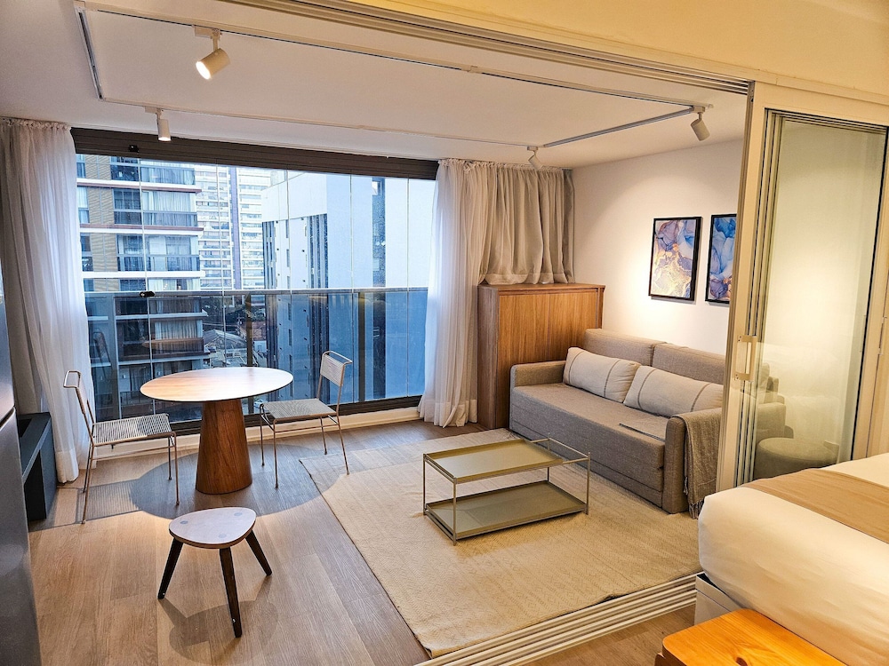 Studio na avenida 9 de julho III