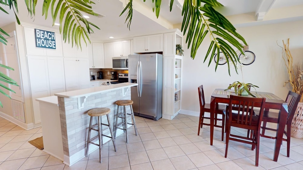 Ocean Song 2 by Tybee Vacation Rentals