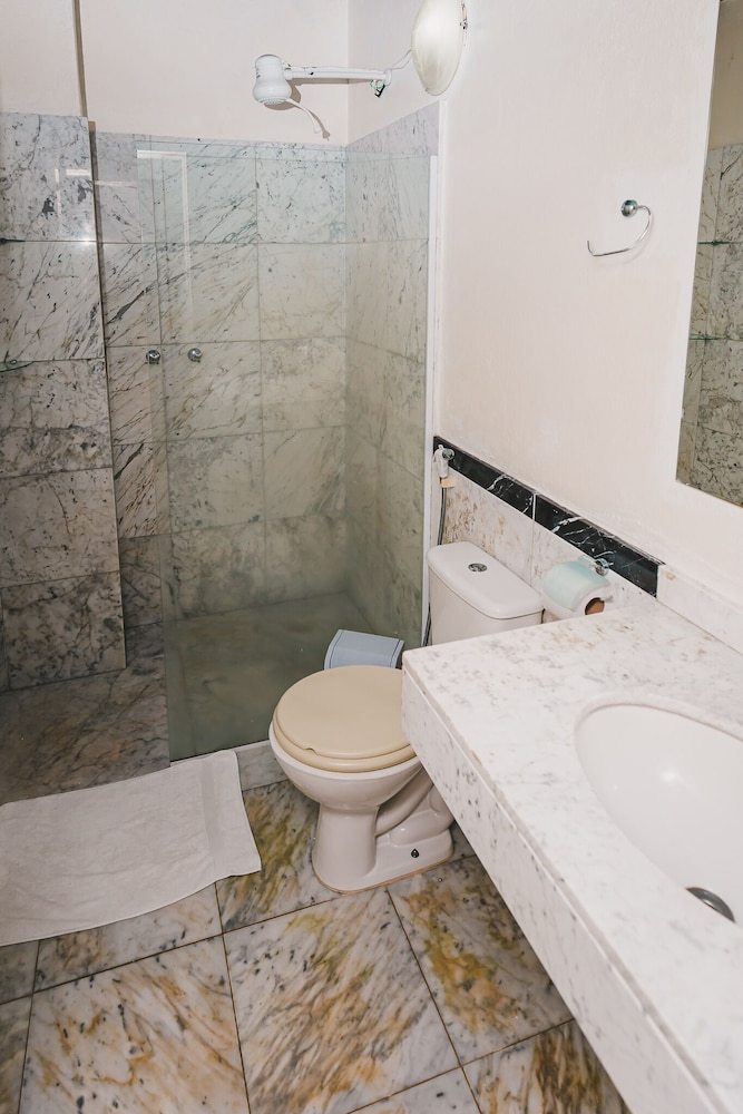 Suites e Flats E Ponto