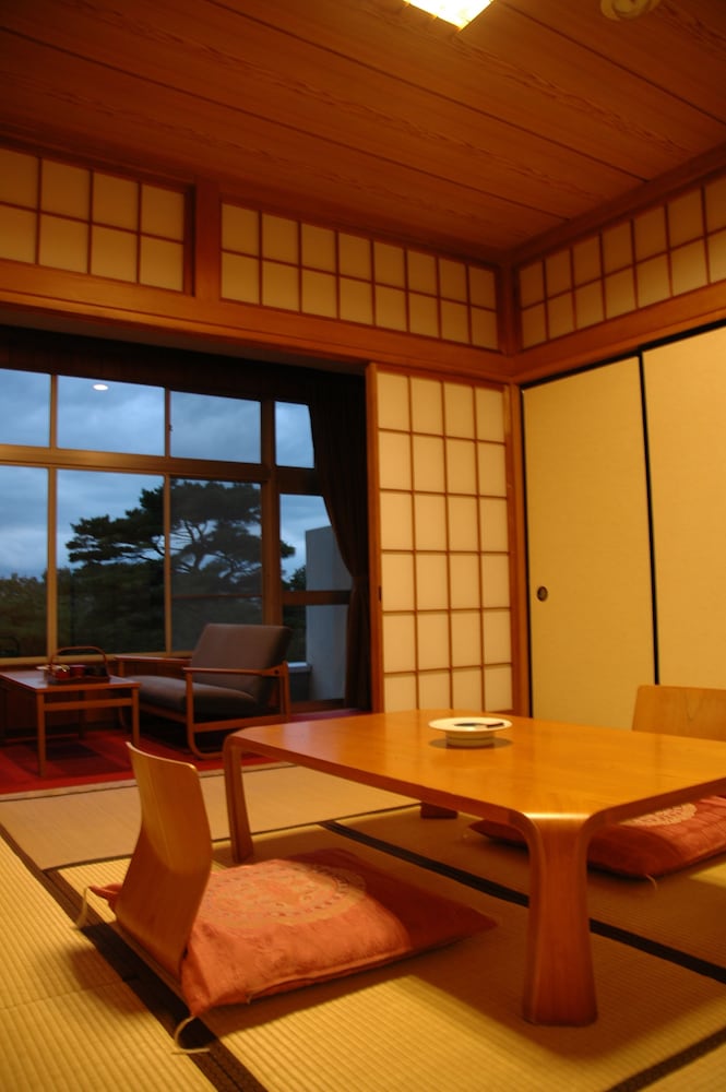Wakakiryokan view 5