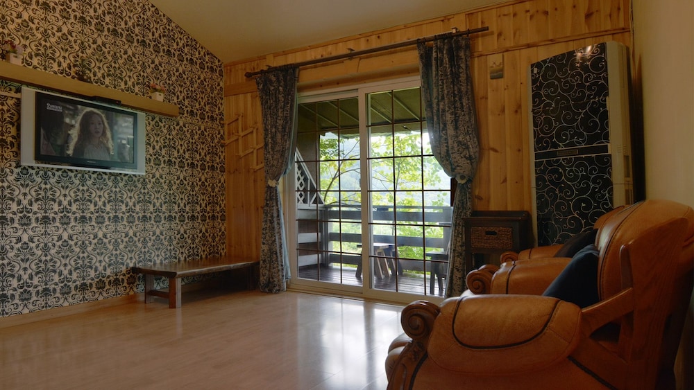 Sicily Pension