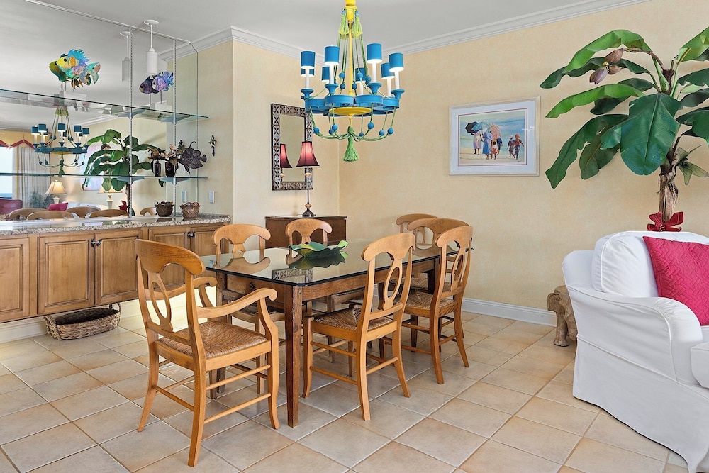 Romar House by Southern Vacation Rentals