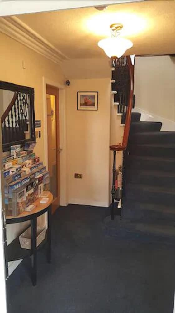 OYO Inverour Guest House