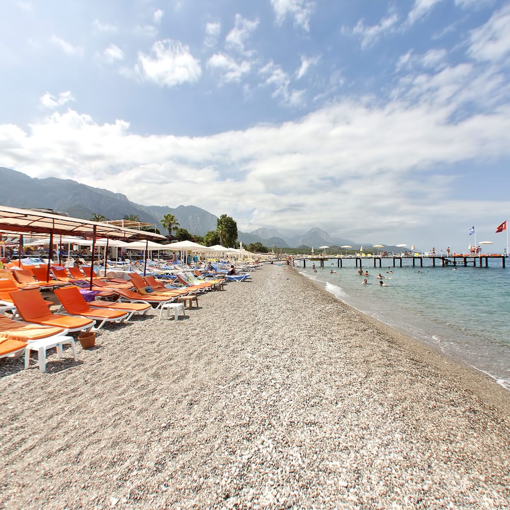 Lims Bona Dea Beach Hotel – All Inclusive
