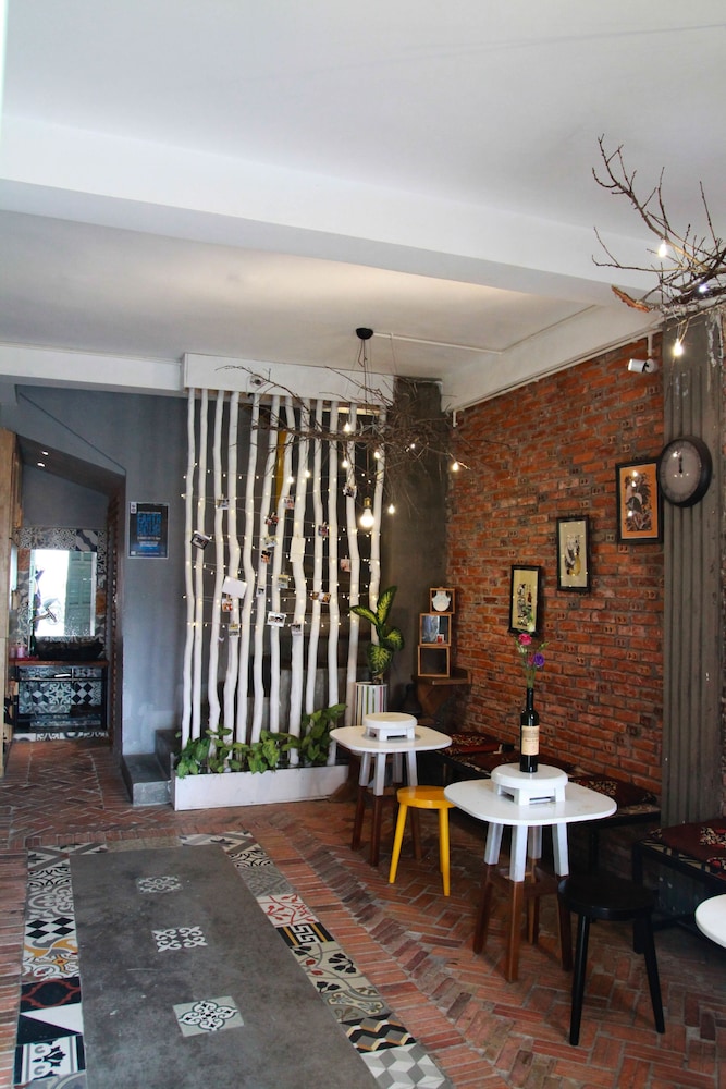 Gaia Hostel