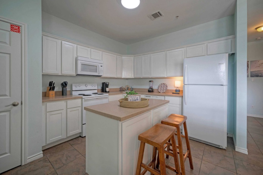 Sleeps 14 w/ Pool, Mins to the Beach Two Condos at Costa Bahia