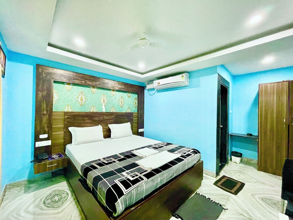 Hotel President Inn -near Temple & Beach