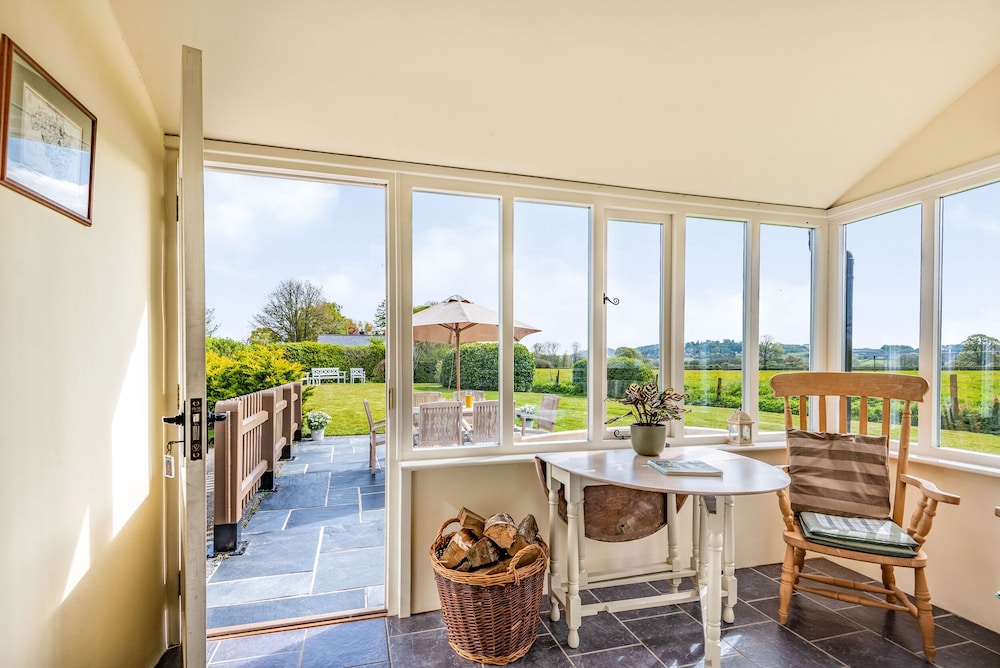 2 Siluria Cottage