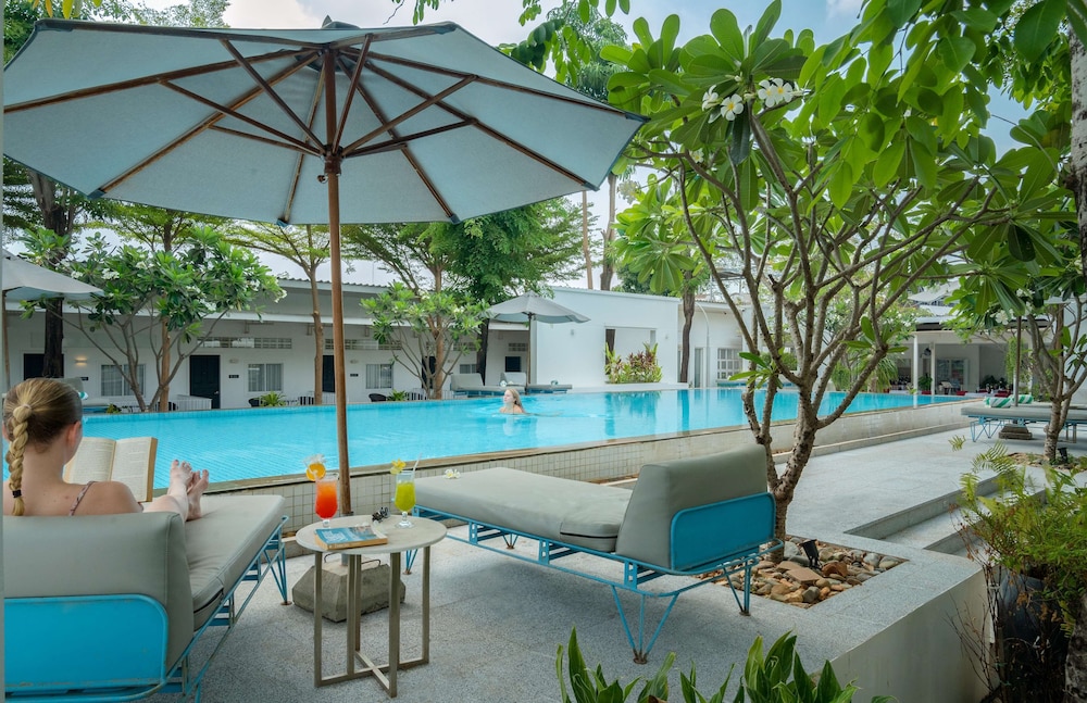 Elysium Suite