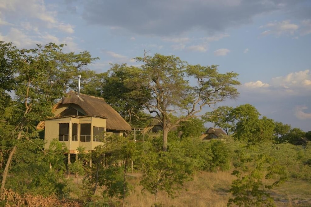 Elephant's Eye, Hwange