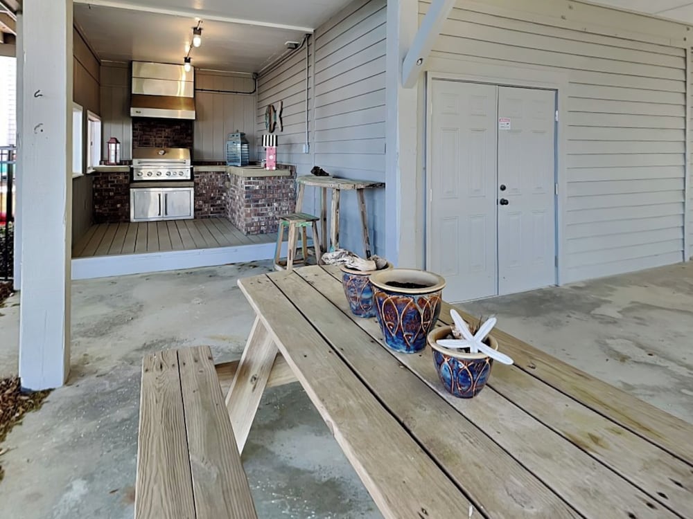 The Pack House by Topsail Realty