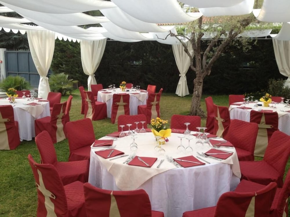 meeting & event spaces