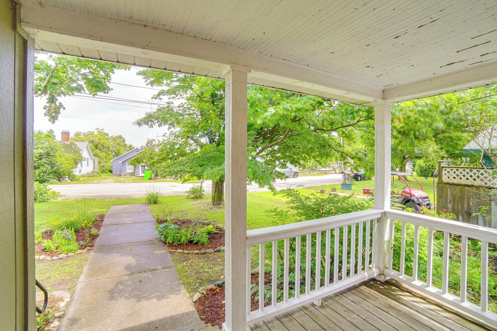 Steps to Lake Huron: Retreat w/ Yard in St Ignace