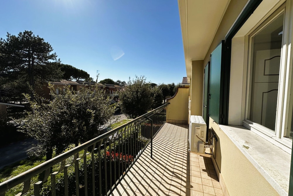 Perfect Family Getaway in Bibione With Pool