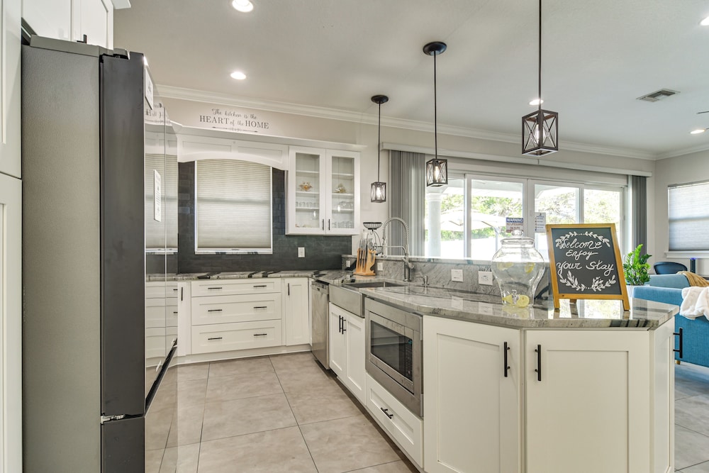 Pool Heat Included! Seminole Getaway w/ Game Room
