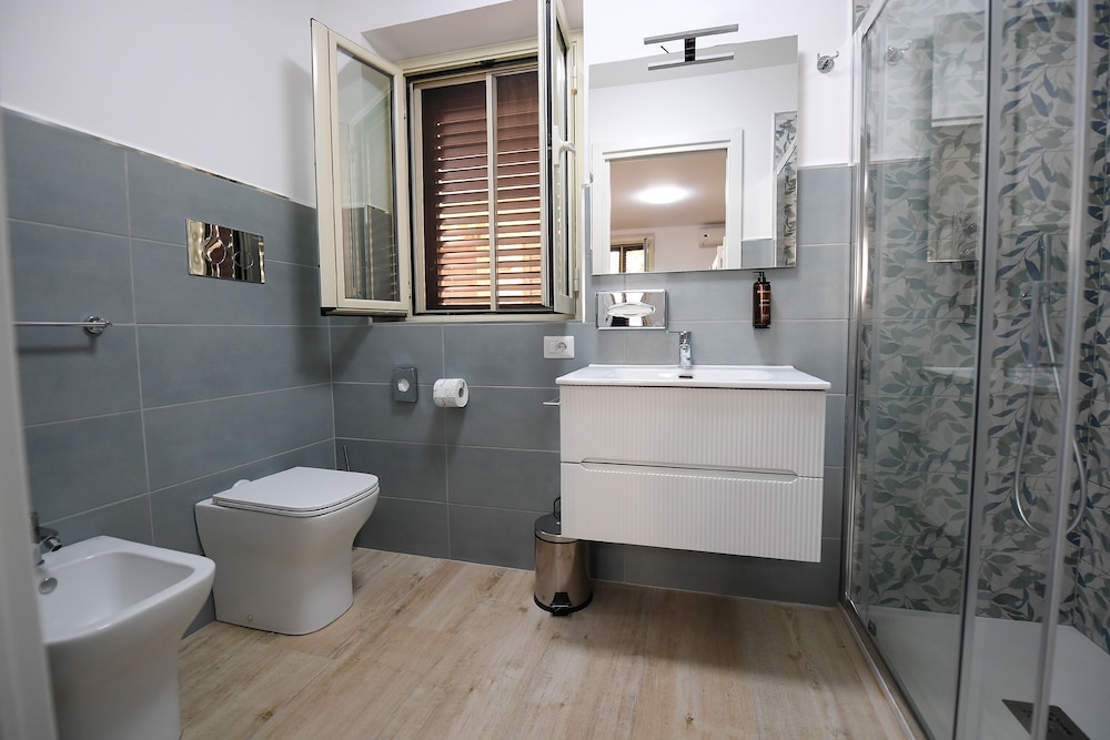 Scilla SeaFront Rooms
