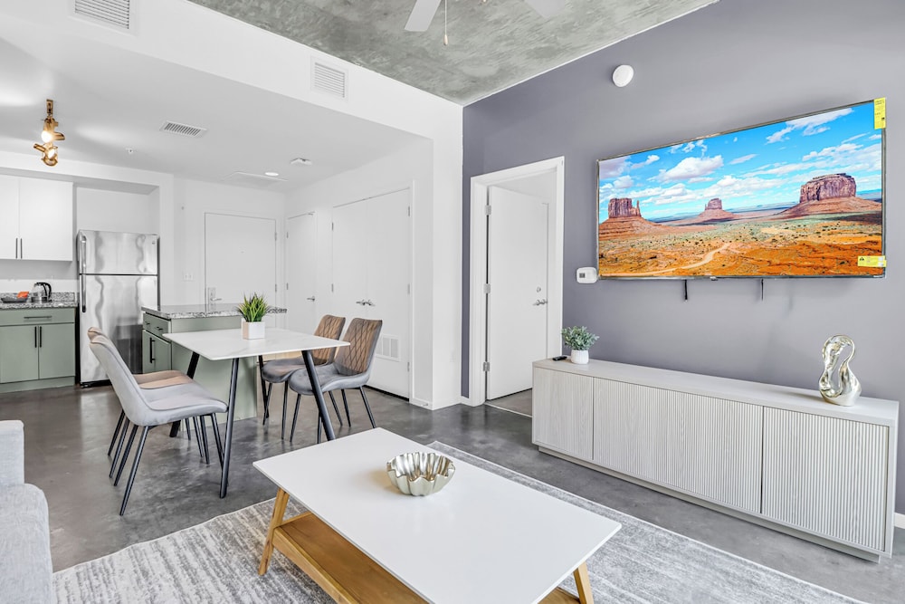 Phoenix Urban Luxury Escape