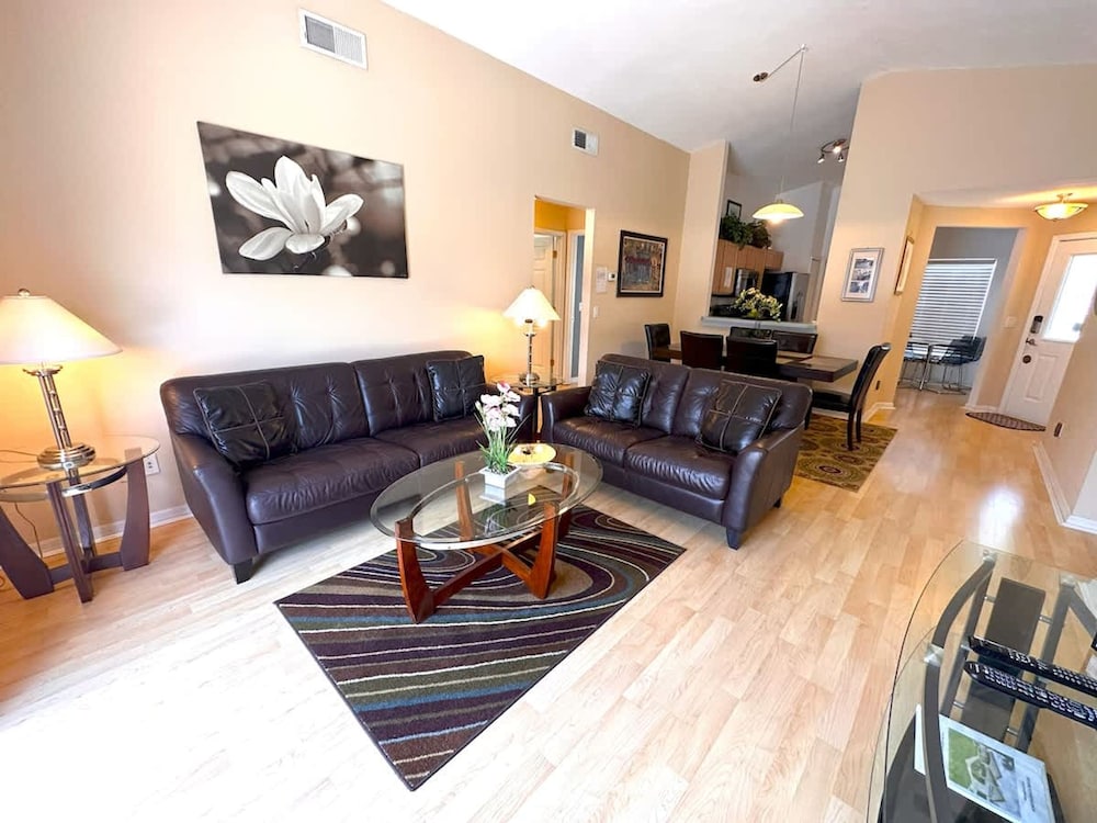 Less Than 10 Minutes From Disney 3Bd Villa With Pool