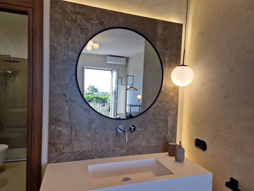 B&B Lekythos