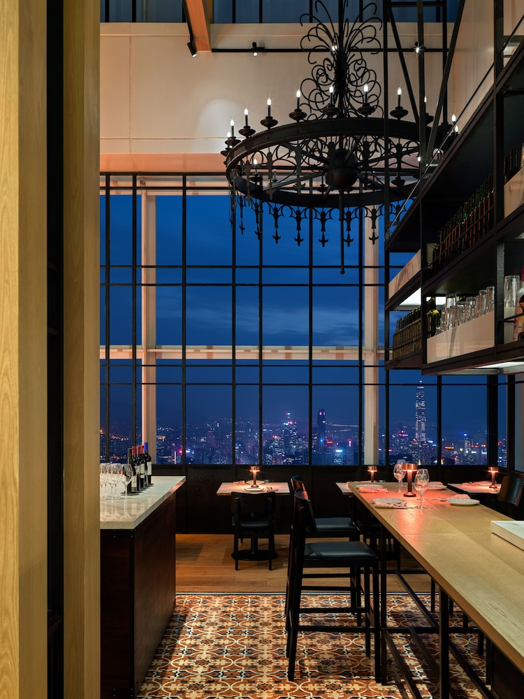 Mandarin Oriental, Shenzhen 71