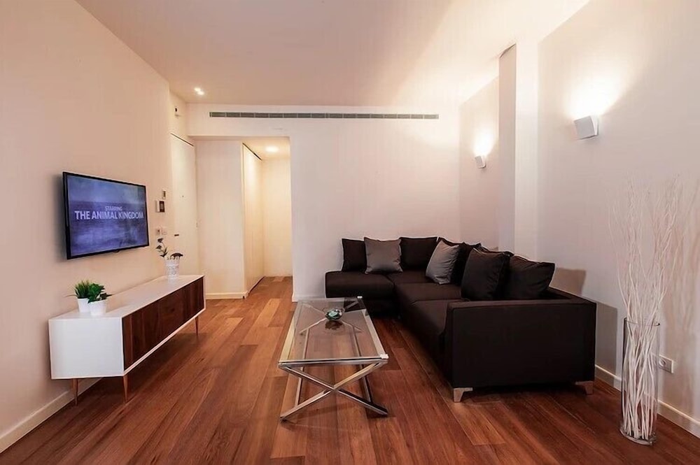 Tel Aviv Home