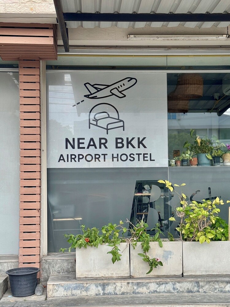 Near BKK Airport Hostel