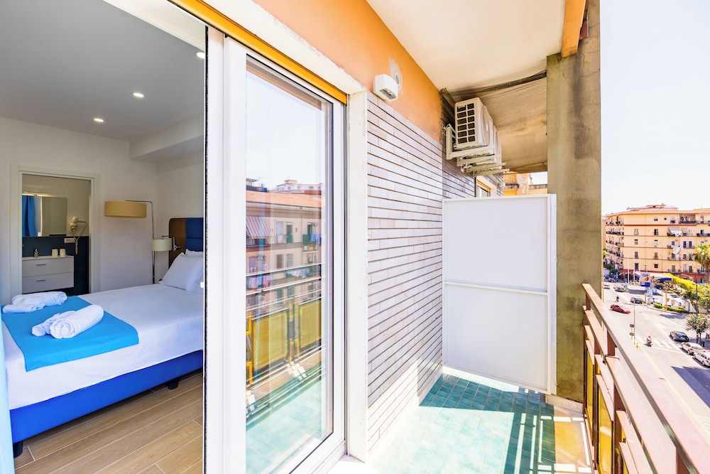 Carlo III guest house