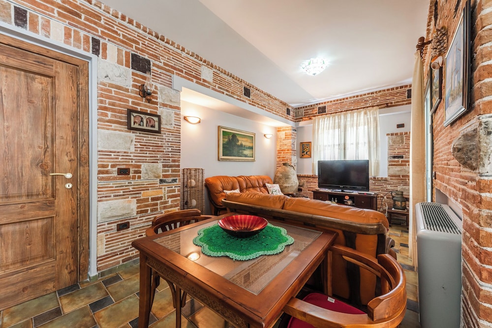 The Antique Villa Seaside