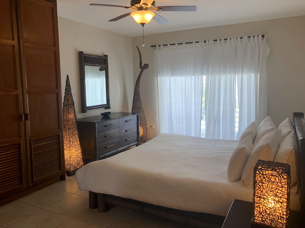 Los Corales Tropical Beach Resort & SPA