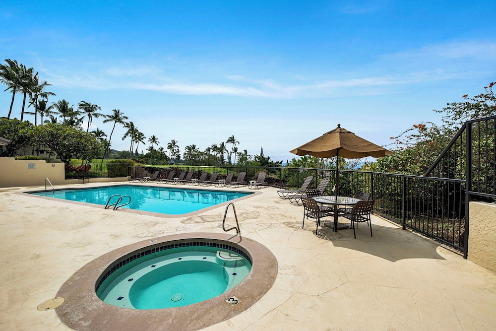 Fully Air-conditioned - Updated Top Floor Including Loft - Ocean Views - Vrkcv
