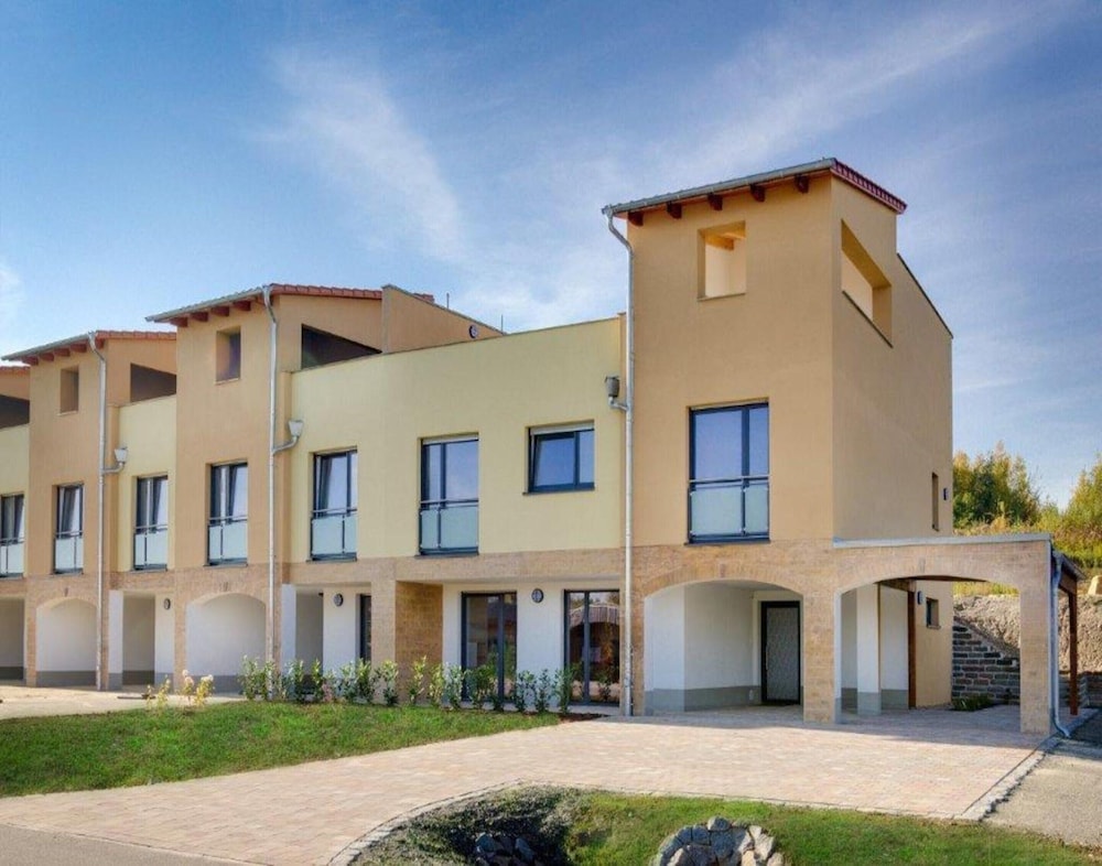 Luxuriose Ferienwohnung am Stormthaler See