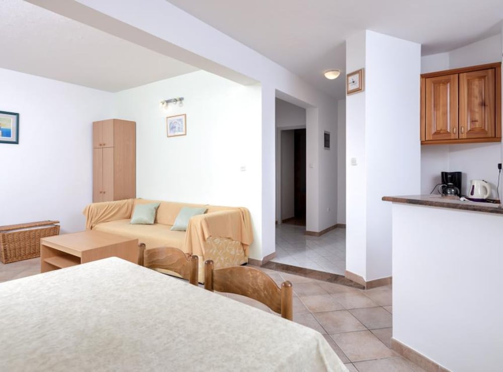 Dolac Green Side Apartments