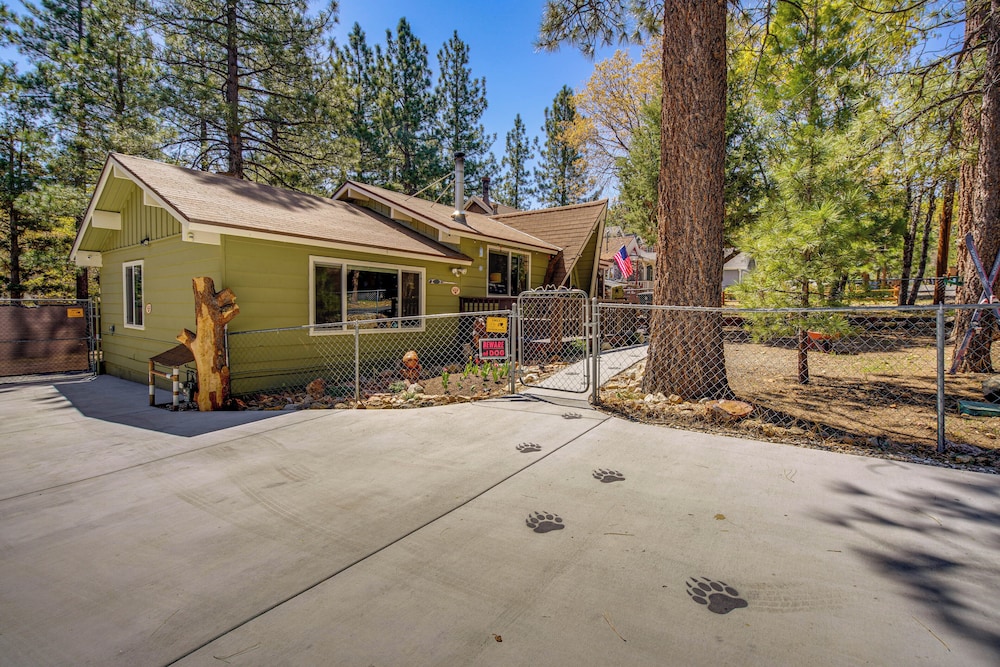 5 Mi to Big Bear Lake: Pet-friendly Gem Near Hikes