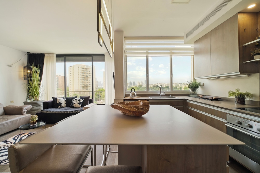 Ramat Aviv Stylish Stay by Sea N' Rent