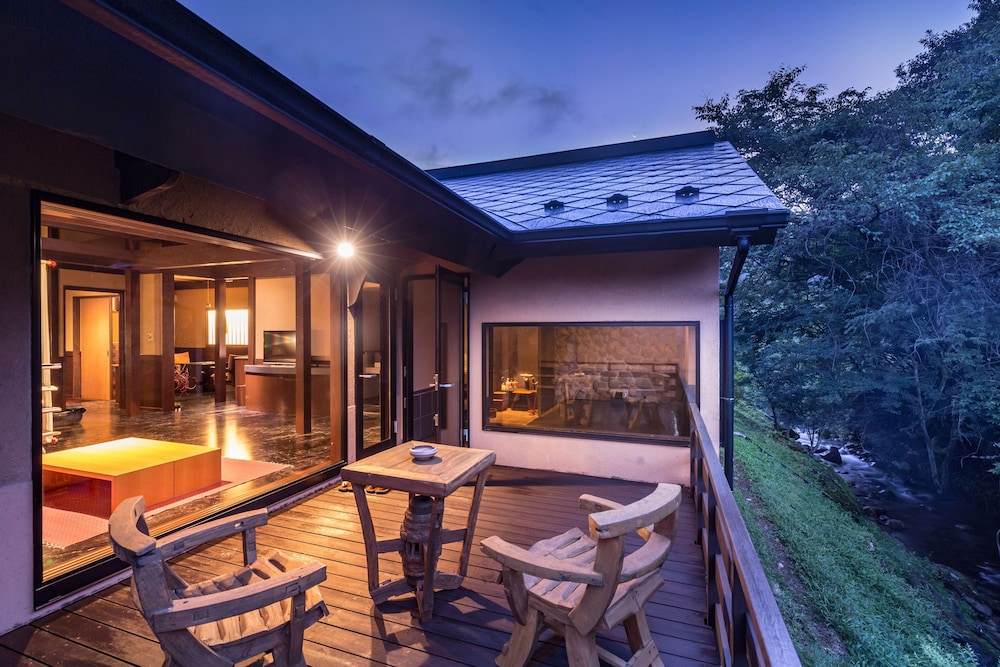 Kurokawa Onsen Satonoyu Waraku
