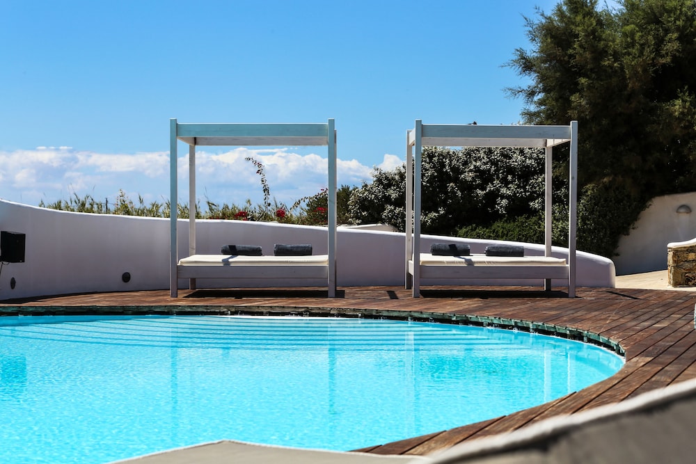 Bluewave Villa