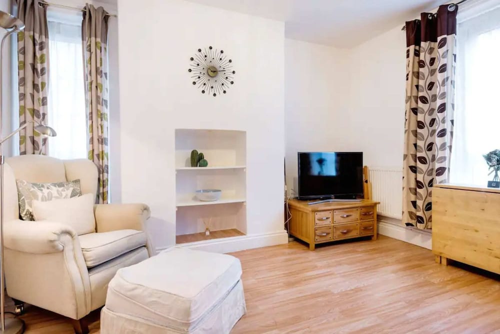 Fabulous 2 Bedroom Apartment in London Bridge