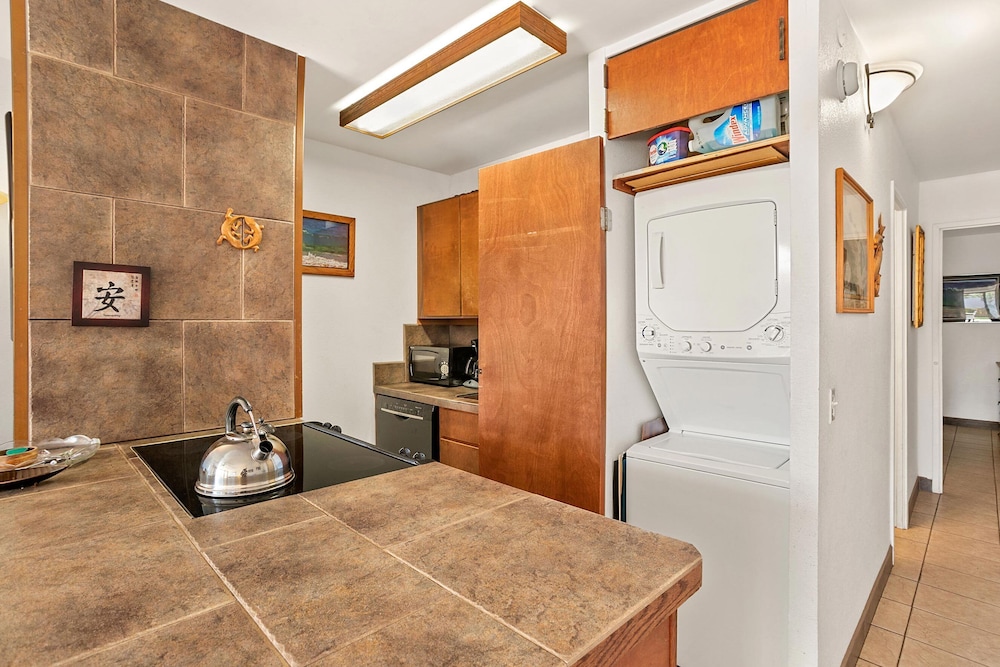 Maui Vista 3-102 - Updated, Ground Level, Steps to the Pool, Walk to Everything!