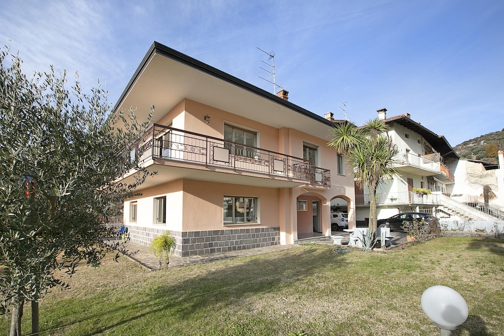 Mass Home in Arco With 2 Bedrooms and 1 Bathrooms