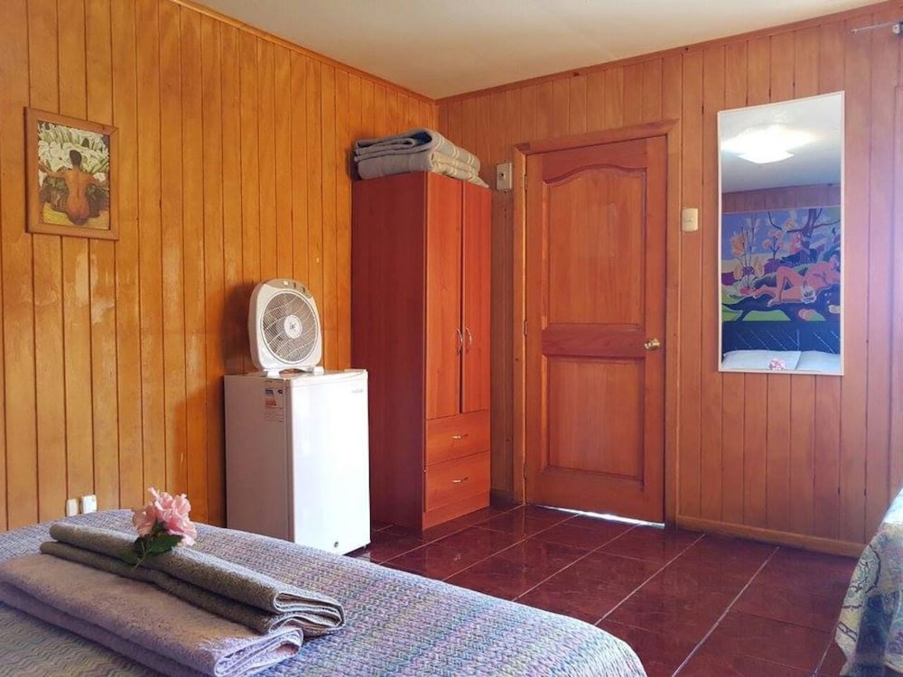 Hostal Akapu view 3