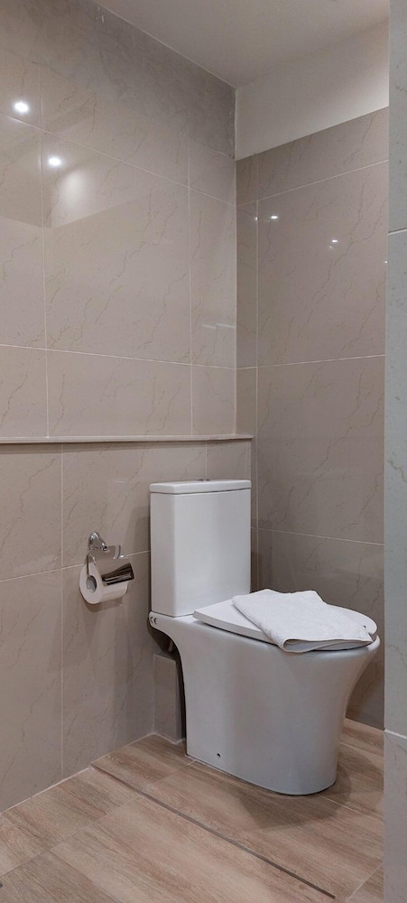 Deluxe apartment 12BD 6BATH