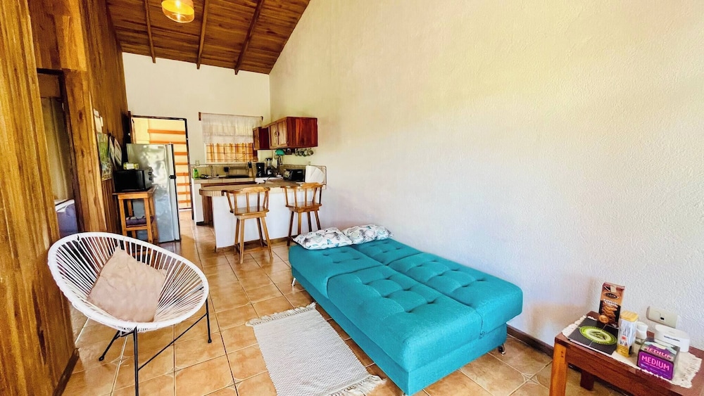 Cozy & Beautiful Casa Aire, Near Lake Park & Town