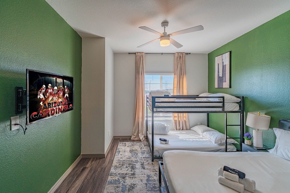 ROVE LIVING/KL - Cardinal 95