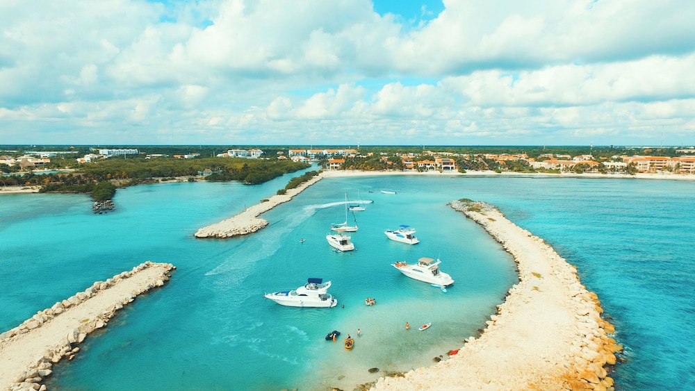 Ground Floor Marina View Infinity Pool Private Terrace Puerto Aventuras