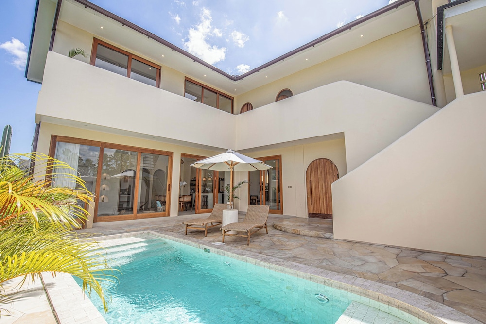 Luxury 4BR Villa With Private Pool in Canggu