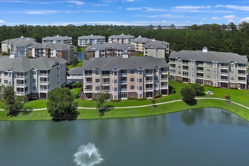 Magnolia Pointe Luster Leaf 4875-304 3 Bedroom Condo