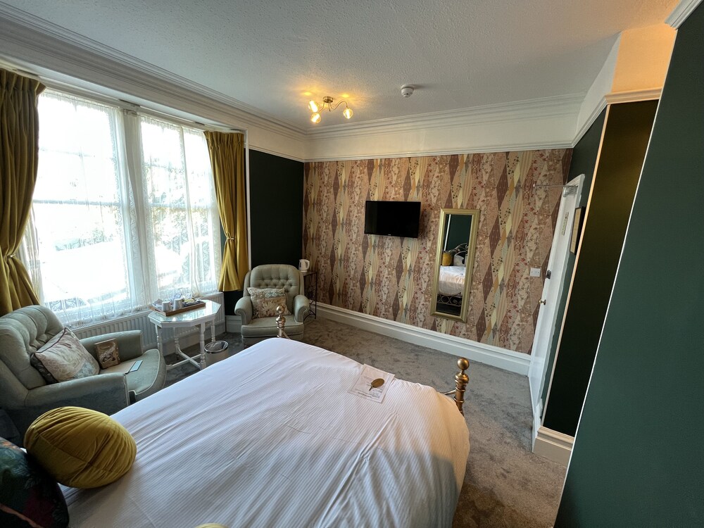Kirkwood Guest House