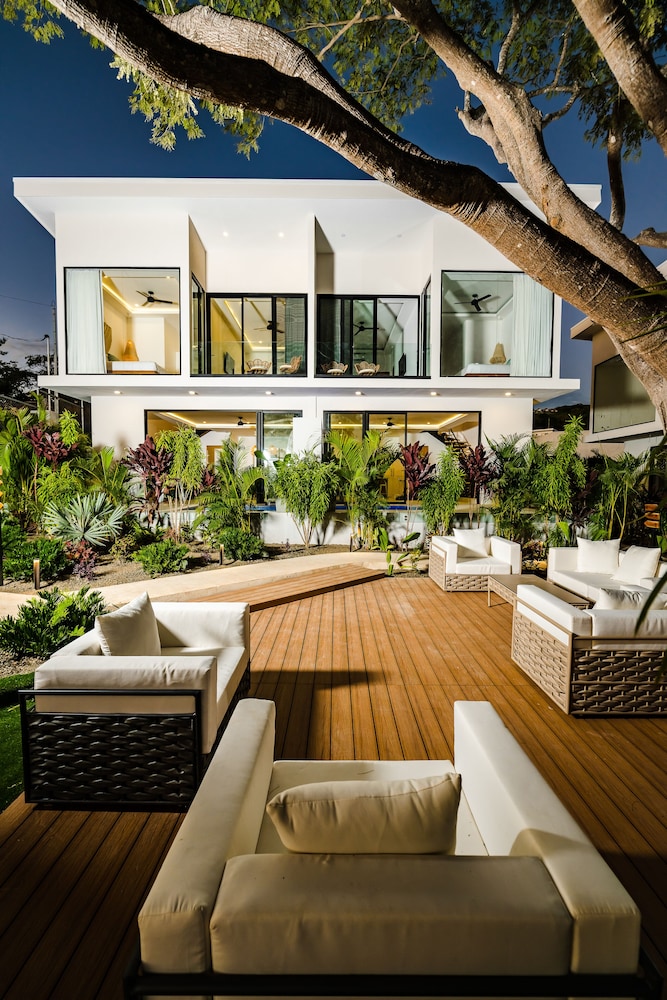 The mVillas with Exclusive Beach Club Access - Property Image 11