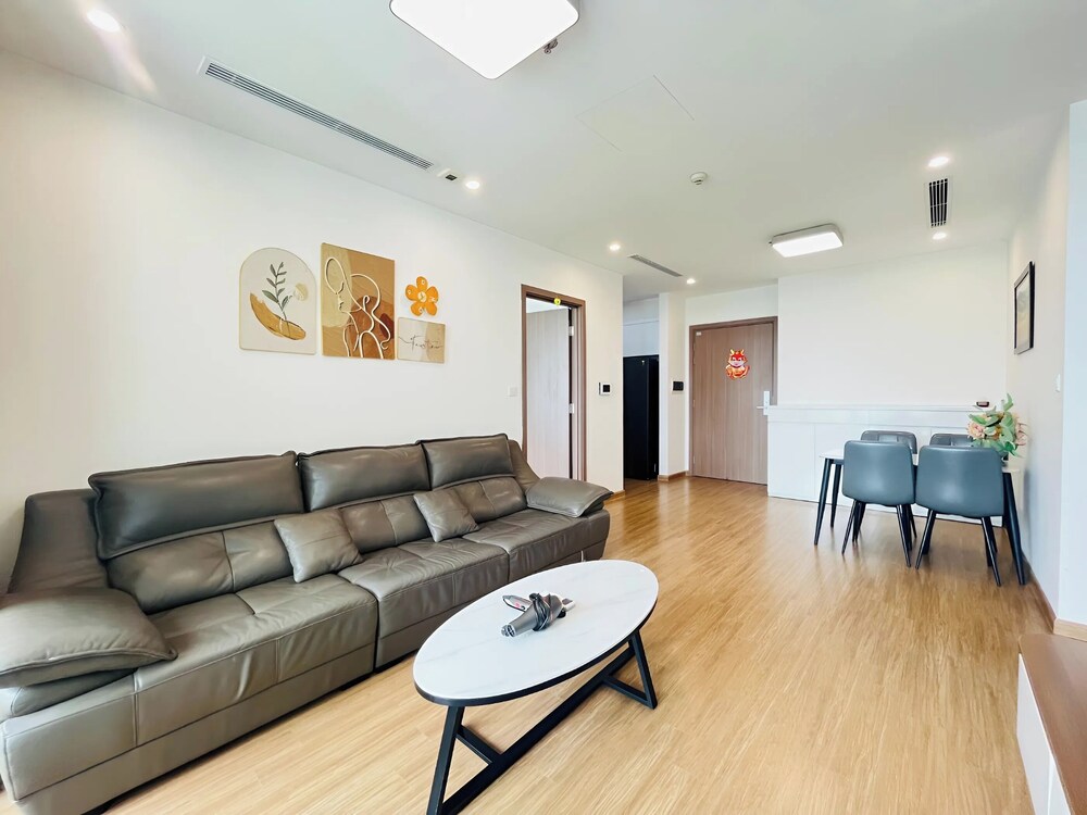Vinhome Sky Lake-Sunhometel